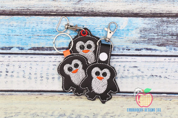 Gentoo Penguin in the Hoop Keyfob